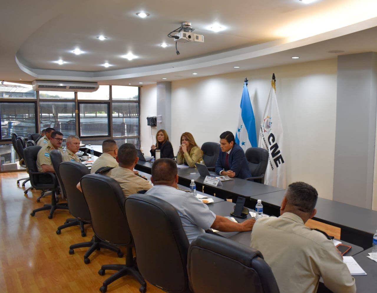 Consejo Nacional Electoral bajo presión judicial en Honduras Consejo Nacional Electoral bajo presión judicial en Honduras