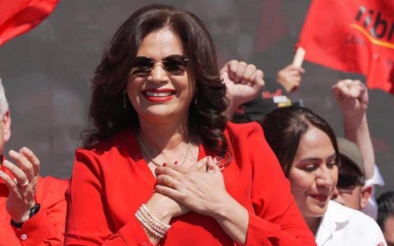 Rixi Moncada aviva debate sobre el modelo político cubano y venezolano