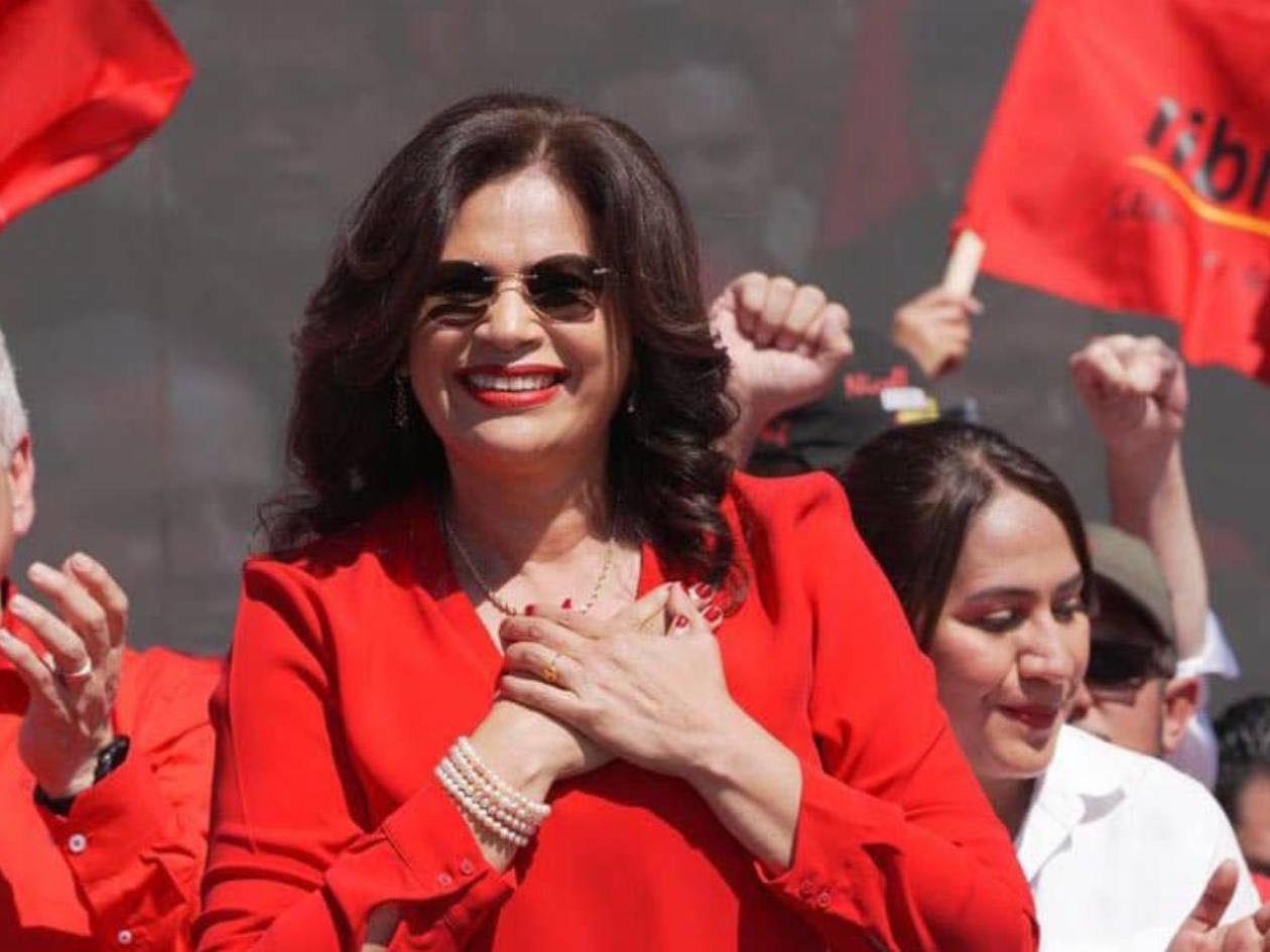 Rixi Moncada aviva debate sobre el modelo político cubano y venezolano