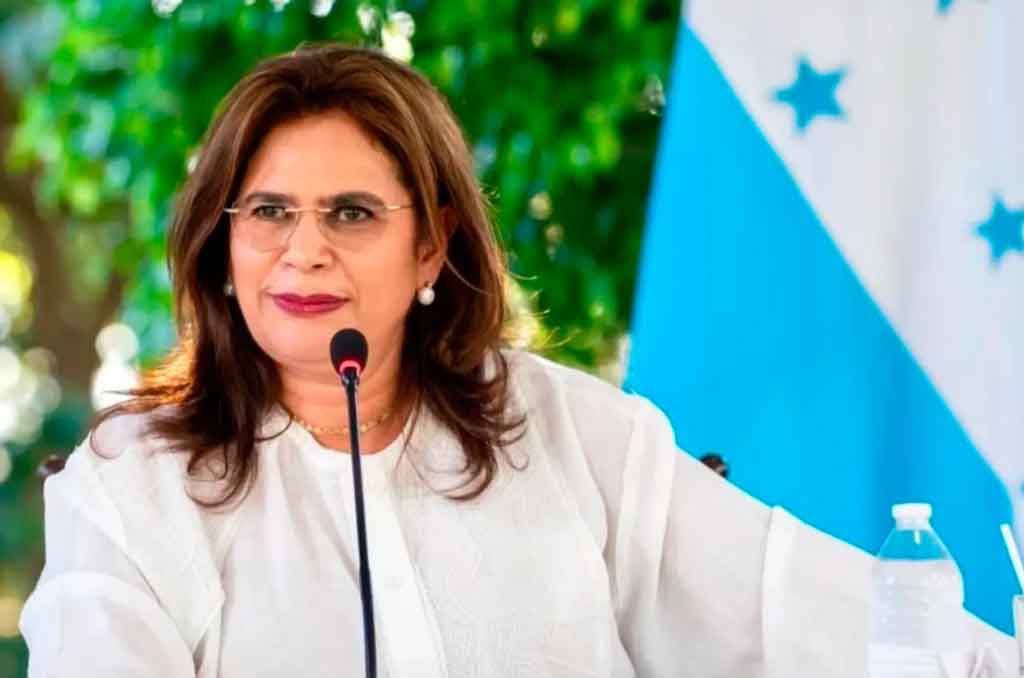 LIBRE en incertidumbre por baja de Rixi Moncada en encuestas