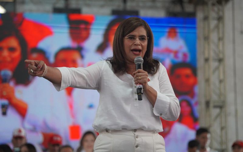 Equivocaciones de Rixi Moncada que ponen en duda su candidatura presidencial