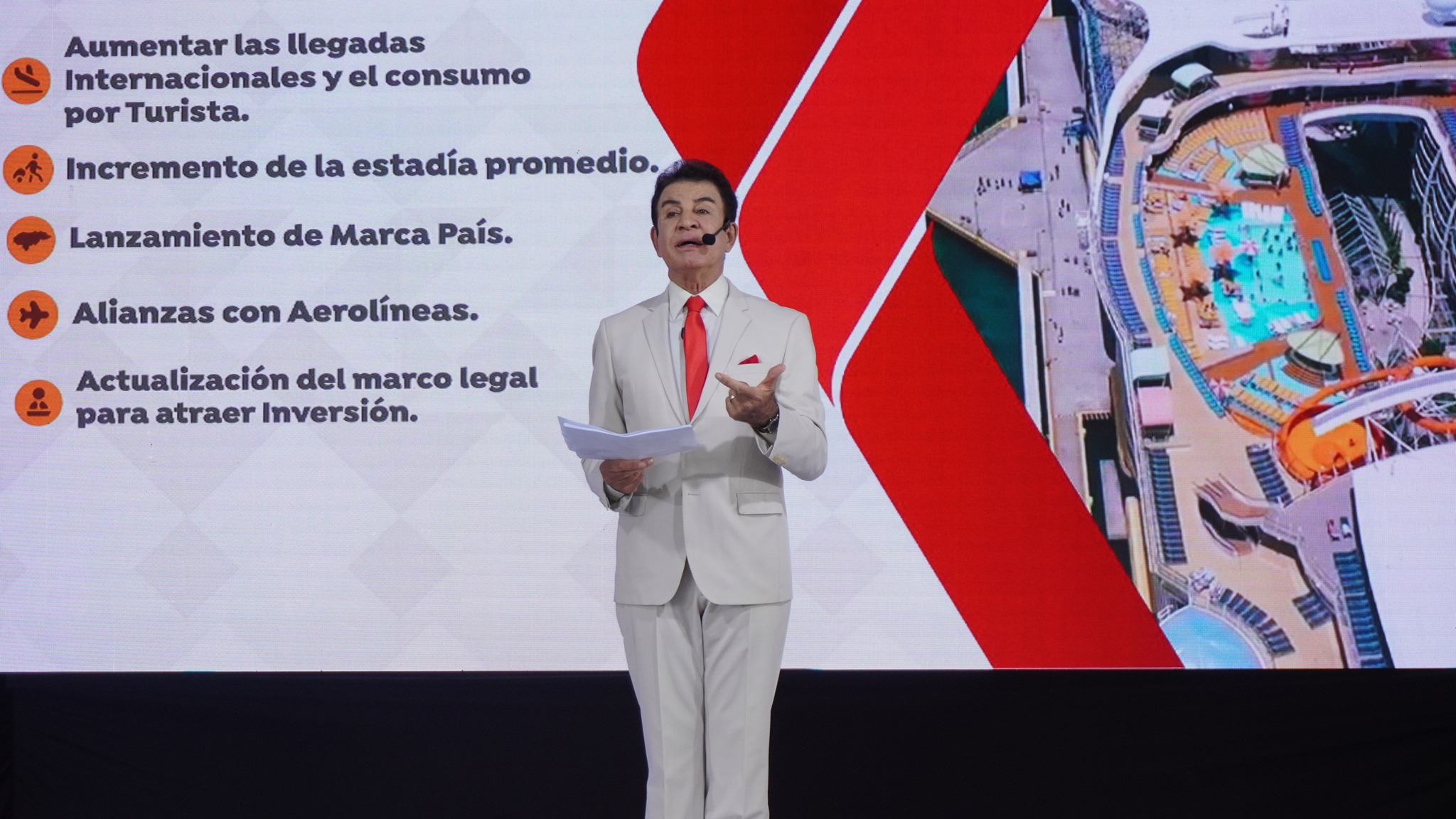 Rixi Moncada en tercer lugar
