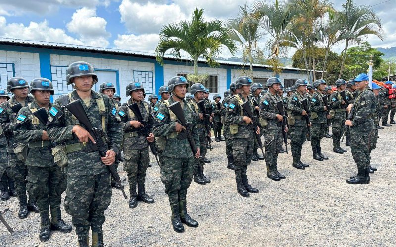 Elecciones Turbulentas en Honduras: Prensa Bajo Ataque y Boicot Militar