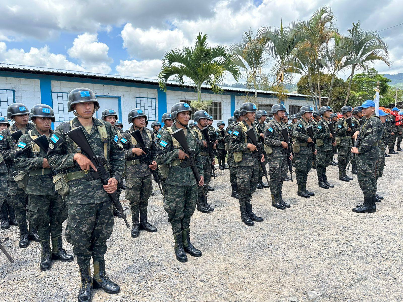 Elecciones Turbulentas en Honduras: Prensa Bajo Ataque y Boicot Militar